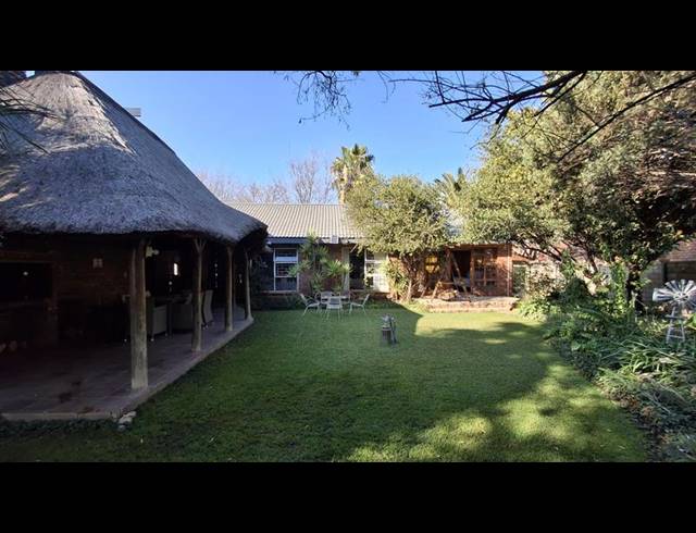 5 BEDROOM HOUSE FOR SALE IN MEYERHOF